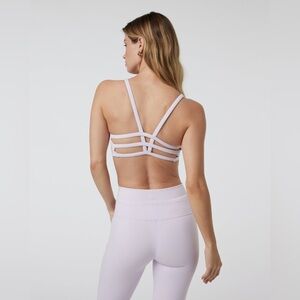 Vuori Yosemite Bra color spearmint